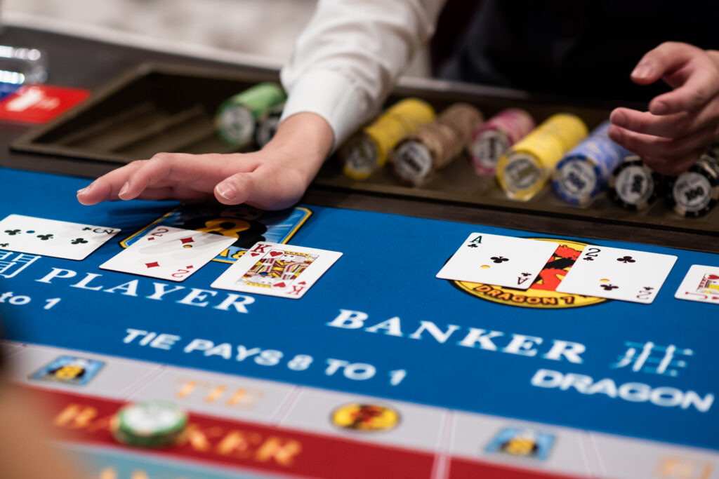 Một số kinh nghiệm hiệu quả trong quá trình đánh bài Baccarat tại nhà cái V9BET